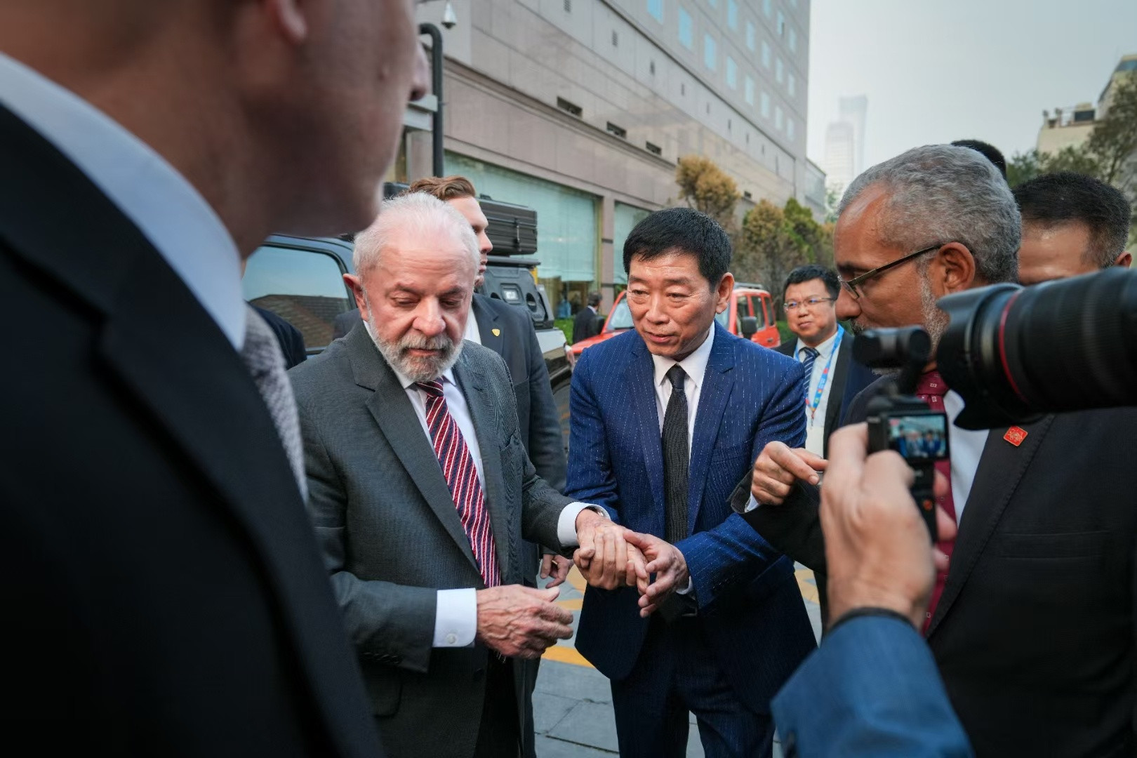 巴西总统卢拉来北京体验长城的全新高山（WEY80），长城魏总亲自接待了！​​​