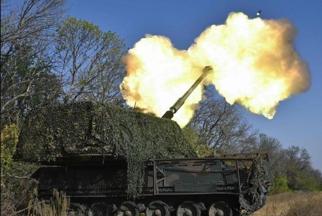 俄乌战争三年，俄罗斯经济表现颠覆认知。起初西方制裁凶猛，IMF曾预测2022年俄