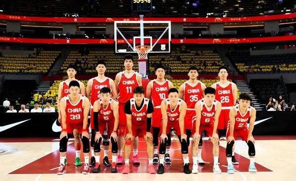我没有看走眼！男篮余嘉豪也具备打nba实力，热身赛两战委内瑞拉，余嘉豪变强了好多