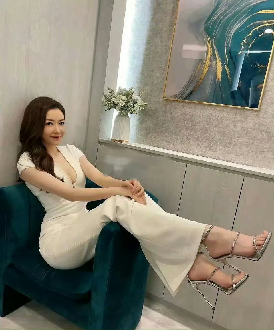 一直很疑惑熊黛林差在哪了？为什么不选她[哭哭]​​​