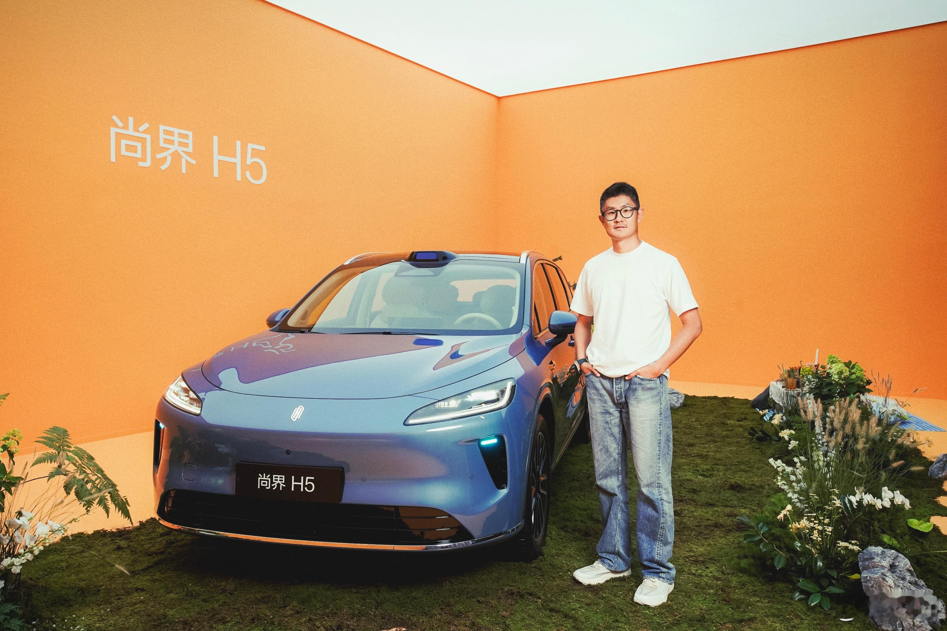 尚界H5，上汽+华为联合打造的鸿蒙智行“第五界”，明天要公布小订价格了。​​​
