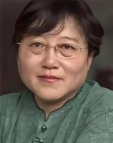 性学专家李银河一句话，撕开了多少婚姻的遮羞布她说，你老公在外面跟谁睡，你管