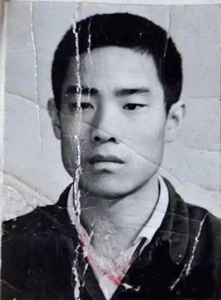 1983年9月，天津市高级人民法院的法庭里，25岁的朱国华听到了死刑判决。他没有
