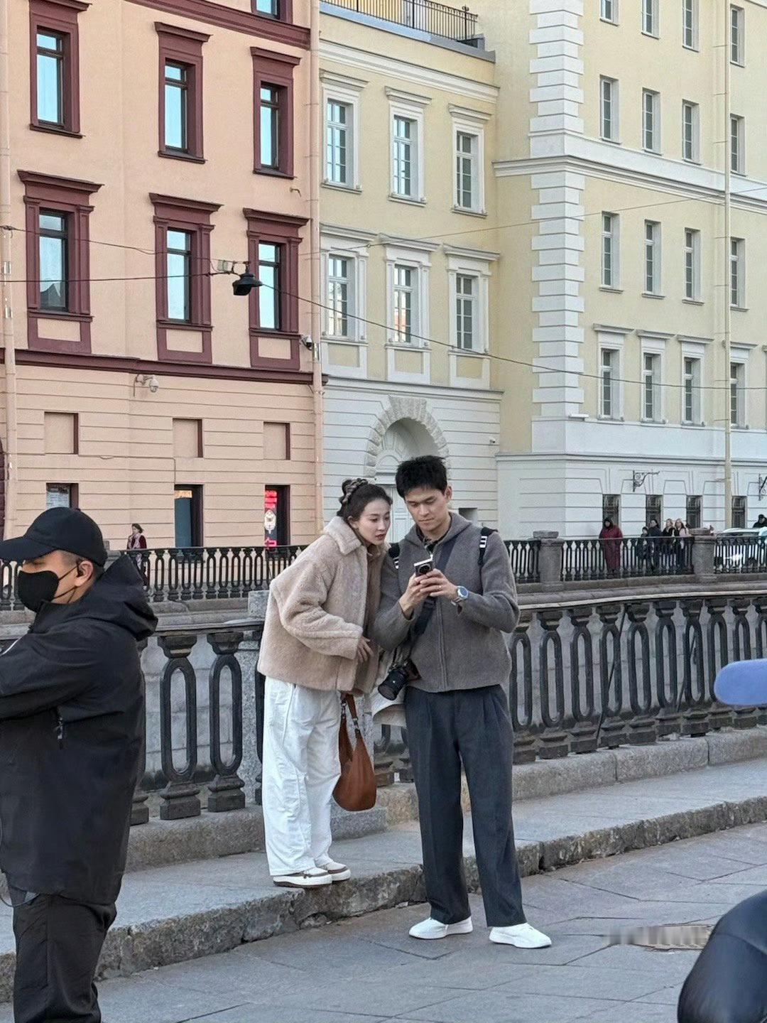 张豆豆称孙杨跟妈宝男沾不上边妻子的浪漫旅行面对外界对孙杨“妈宝男”的质疑，张豆豆