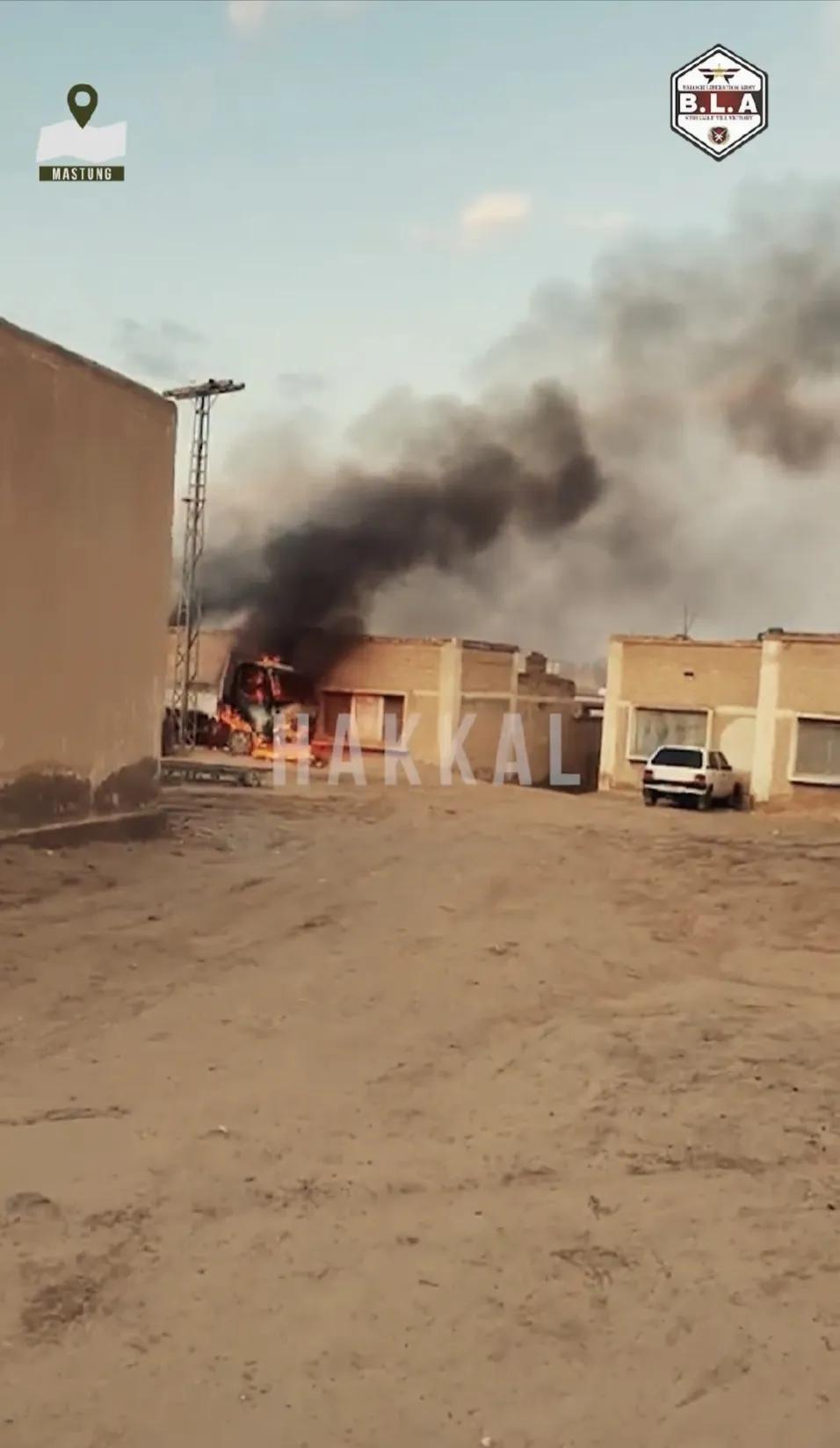 巴基斯坦“俾路支解放军”（BLA）发布了其攻占俾路支省马斯通县监狱和征兵站的视频