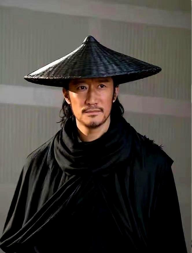 李连杰十年没戏拍一复出就分走1.2亿值吗？影片总成本飙到5.5到7个亿他