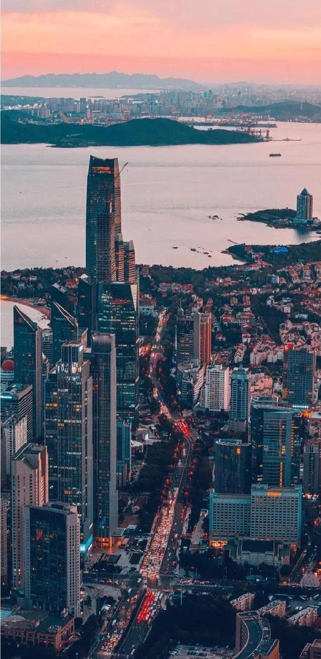 青岛惊天逆转！向西向南狂飙突进，这座海滨老城正密谋取代上海、广州，成为全球港口新