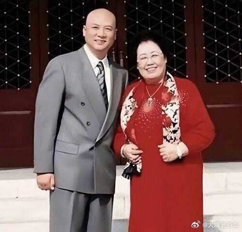 陈丽华叫迟重瑞迟先生陈丽华，享年85岁：这世上，她是唯一吃到“唐僧肉”的女人，