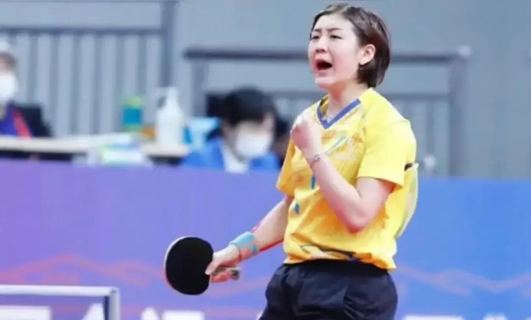 陈梦回归，首战“怪拍”孙铭阳!这是全运会女单小组第一轮的激烈较量；总体