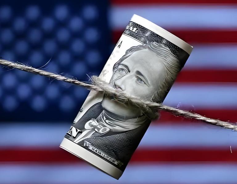 美债可怕吗？美国政府怕什么？美国怕的不是中国持有多少美债？美国政府怕的是美国人持