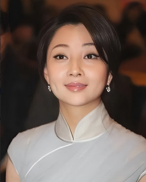 有一次，殷桃和祖峰拍一段吻戏，拍完后殷桃觉得对不住老熟人祖峰的老婆刘天池，就给她