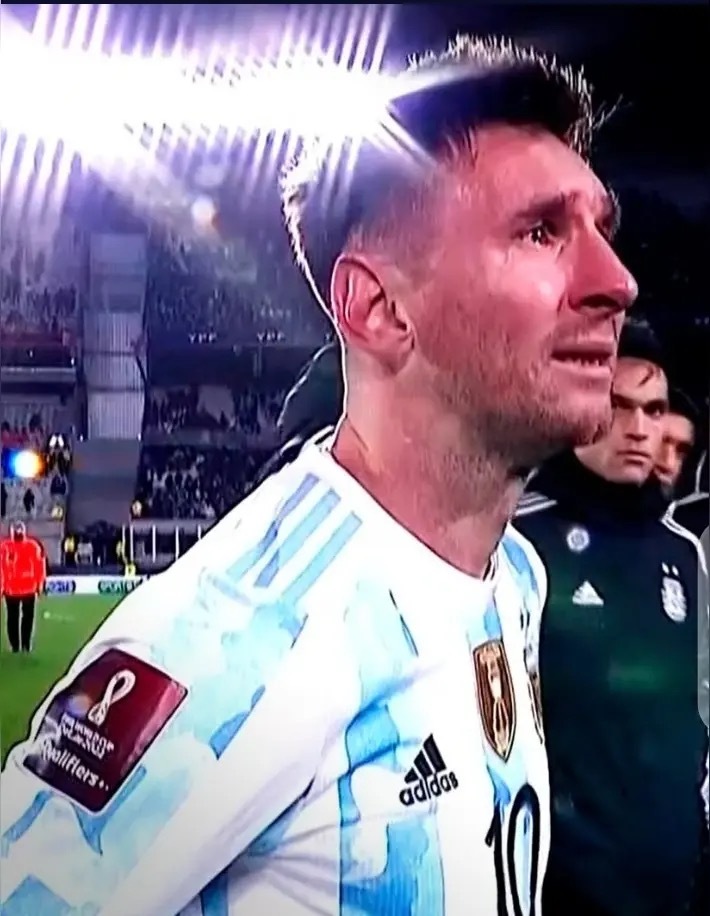 球玉梅西身上的10大争议点：1、友谊赛之王：友谊赛进球率0.91，正式比赛进球率