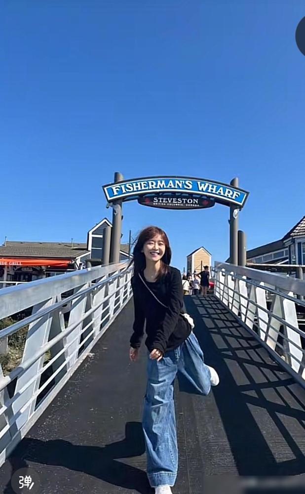 我滴乖乖，太令人意外了！刚刚刷到几个关于这位女艺人的视频，清一色都是不太好的消息