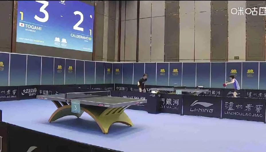 万万没想到，王楚钦4：2小勒布伦之后，没有直接回去休息，而是去训练馆加练。