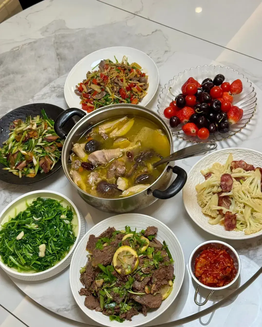 这桌菜，大热天也能吃几碗饭