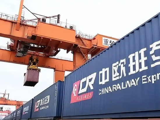 美国人每次射向东大的暗器,无一例外的都结结实实扎在了德国人的身上,咱就看这三件事