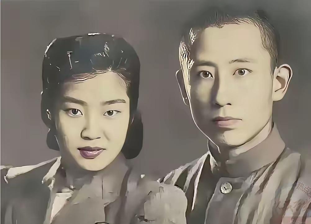 她的名字叫王玉荣，山东海阳人，1910年生。1942年冬，日军对胶东根据地进行大