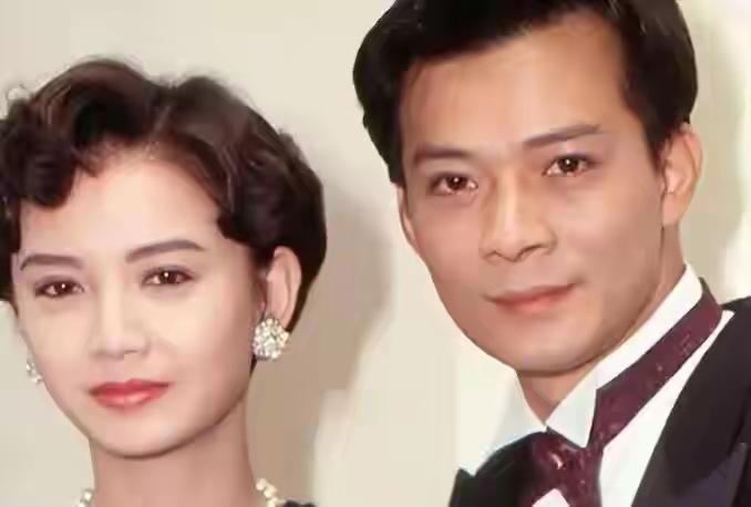 花7500万陪妻抗癌7年，葬礼发誓“终身不娶”的黄日华，4年后的选择太戳心！