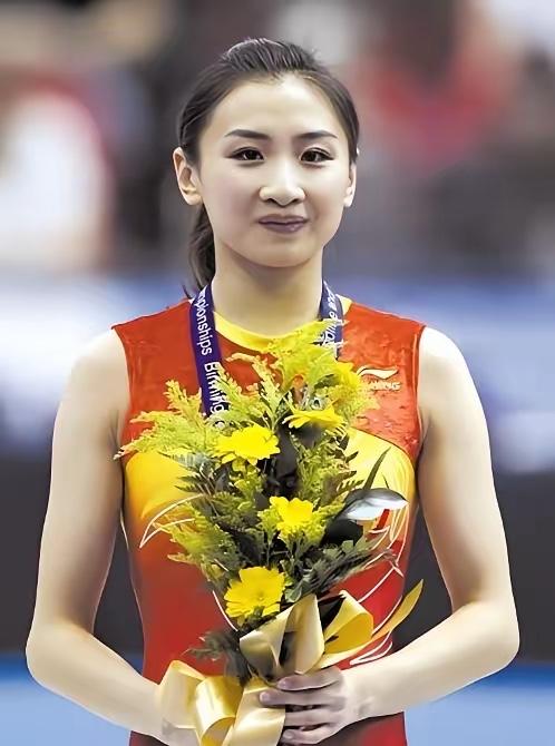 “退亲吧！”2019年，30岁的奥运冠军何雯娜怀孕5个月，和38岁身家上亿的离异