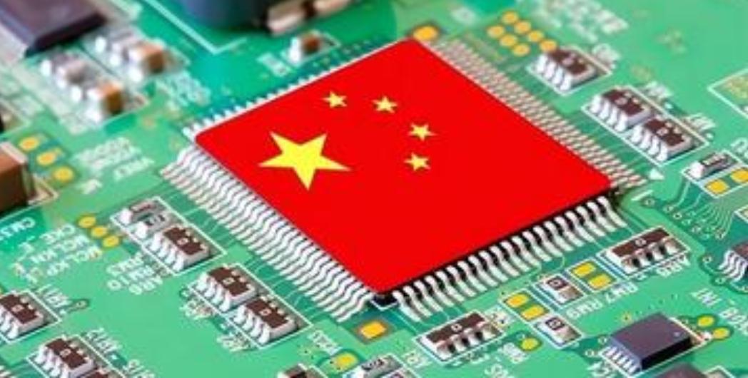 中美芯片战场上，日本观察者看穿了一个秘密——美国率领盟友死咬7纳米、5纳米不松口