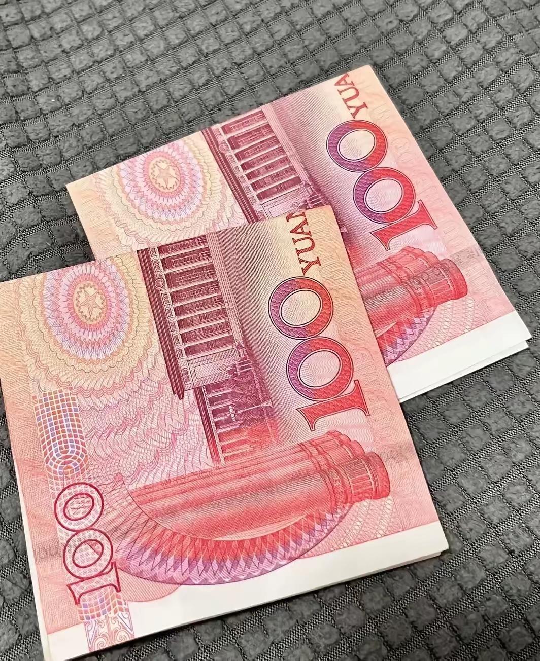 5万块钱多吗？我觉得挺多的。因为对于我来说，5万块钱直接够我们一家一年多的