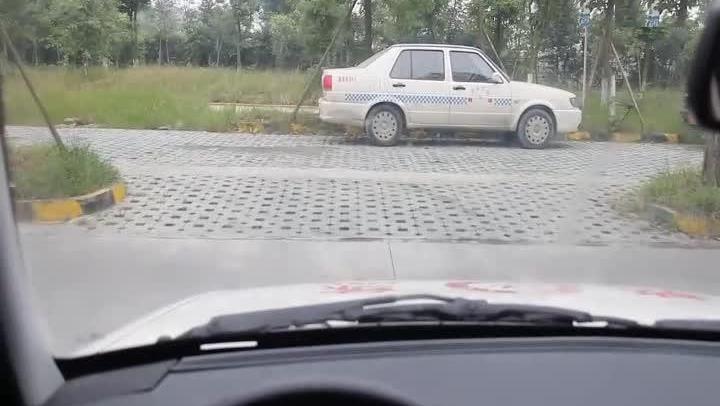 如何倒车停车技巧 2975063073435530404.jpg?id=0