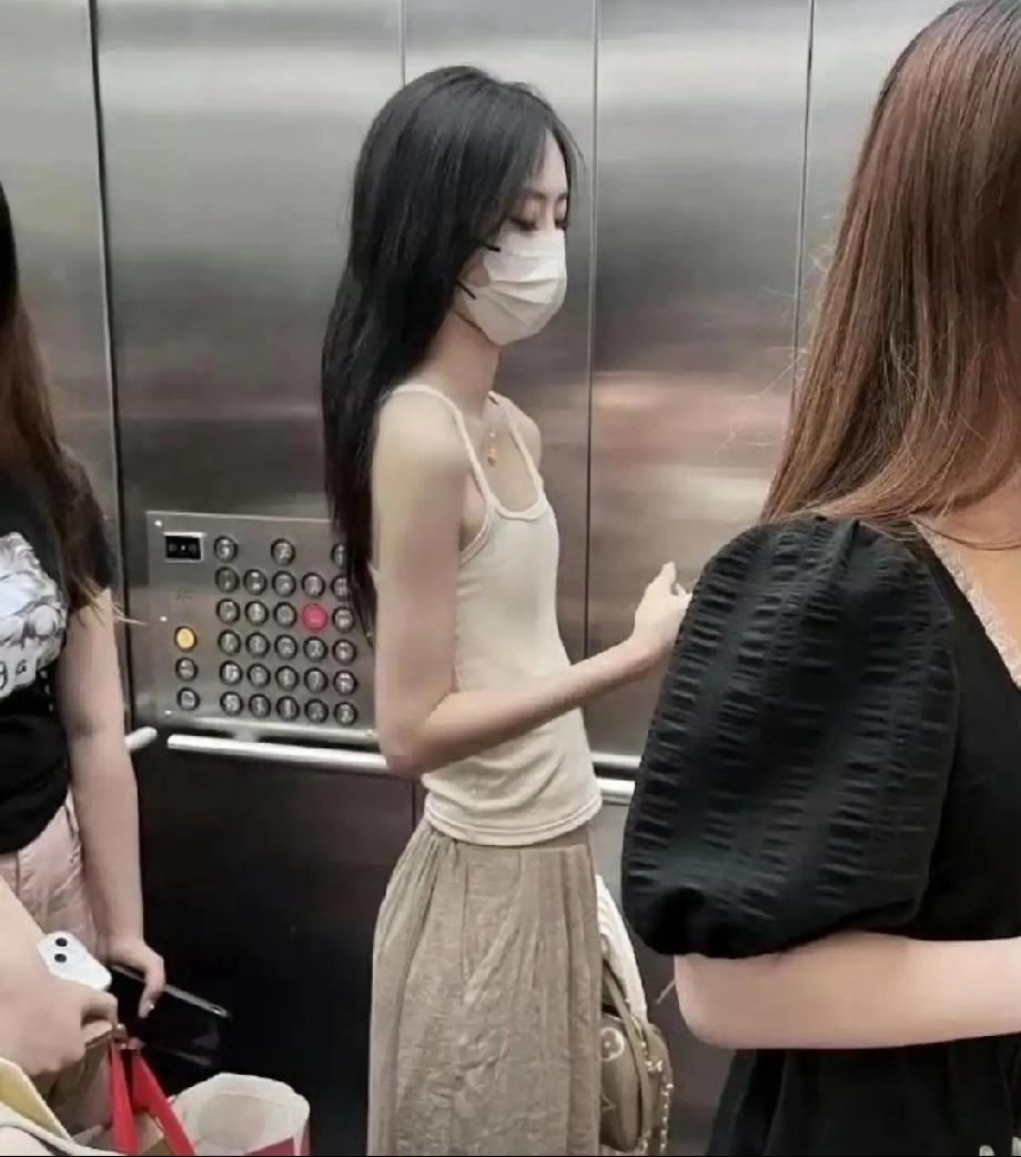 不说小怎么形容😓