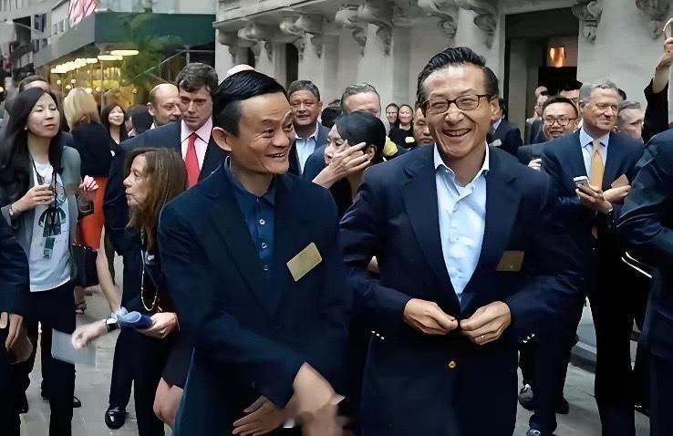 成立27年！阿里跌宕逆袭，终于找回初心🔥如今阿里已然走过27年征程，马云曾立下