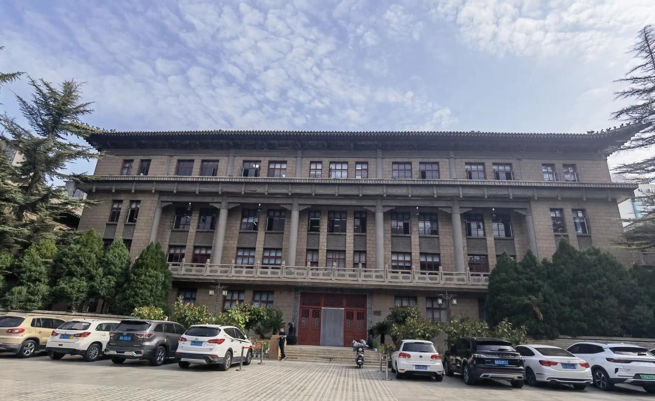 兰州和政路的铁一设计院当年为何要搬走？前几天去参观了铁一设计院的老办公楼。铁一设