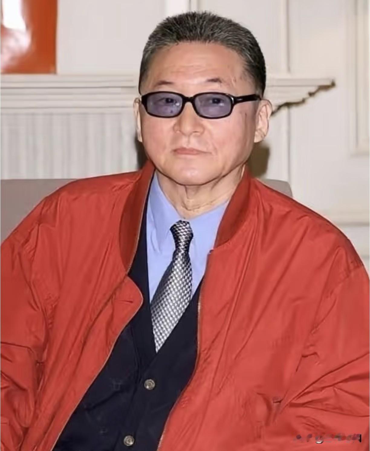 李敖说：“一个人在社会上，礼貌是没有用，谦逊也没用，古道热肠也没有用，忠厚老实也