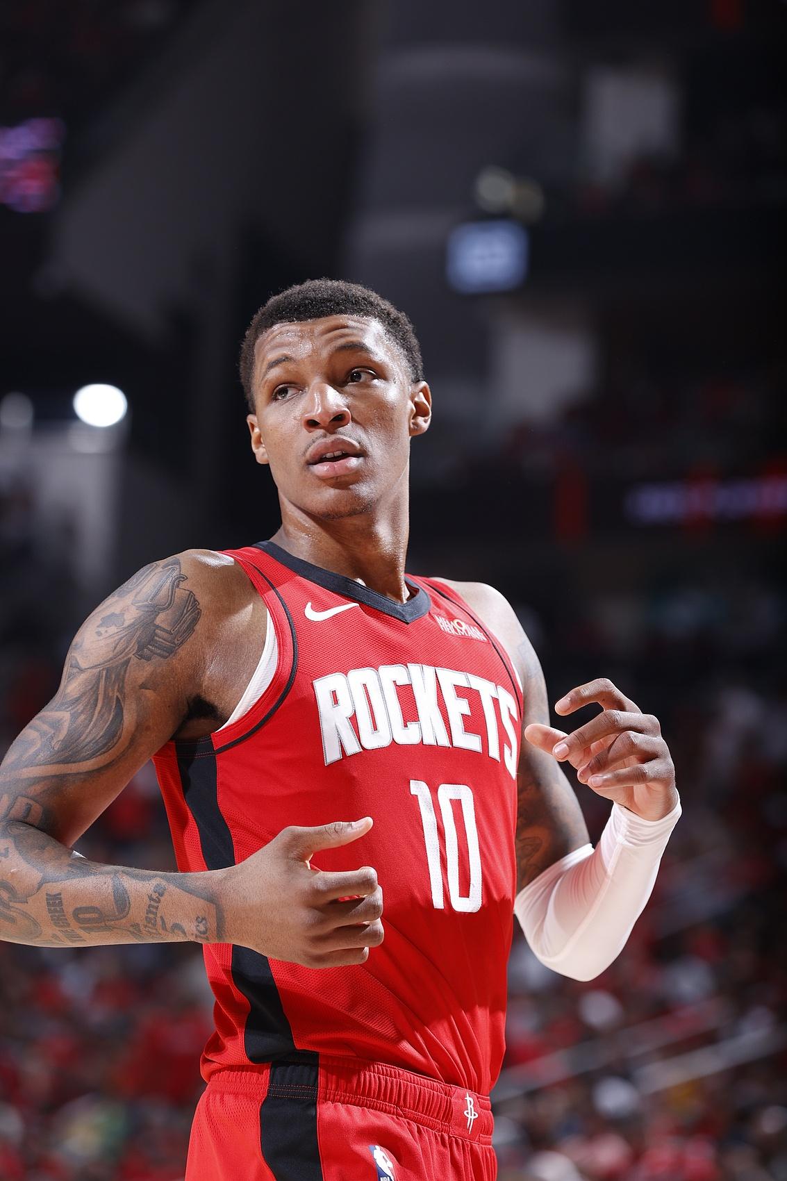 航天城小死神！小贾越来越稳25分5板5助2断1帽+0失误！10月30日讯N