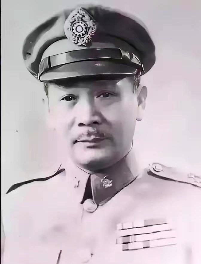 翻开民国将领的花名册，国民党上将张发奎绝对是个“异类”。上头的“清党”密令一天催