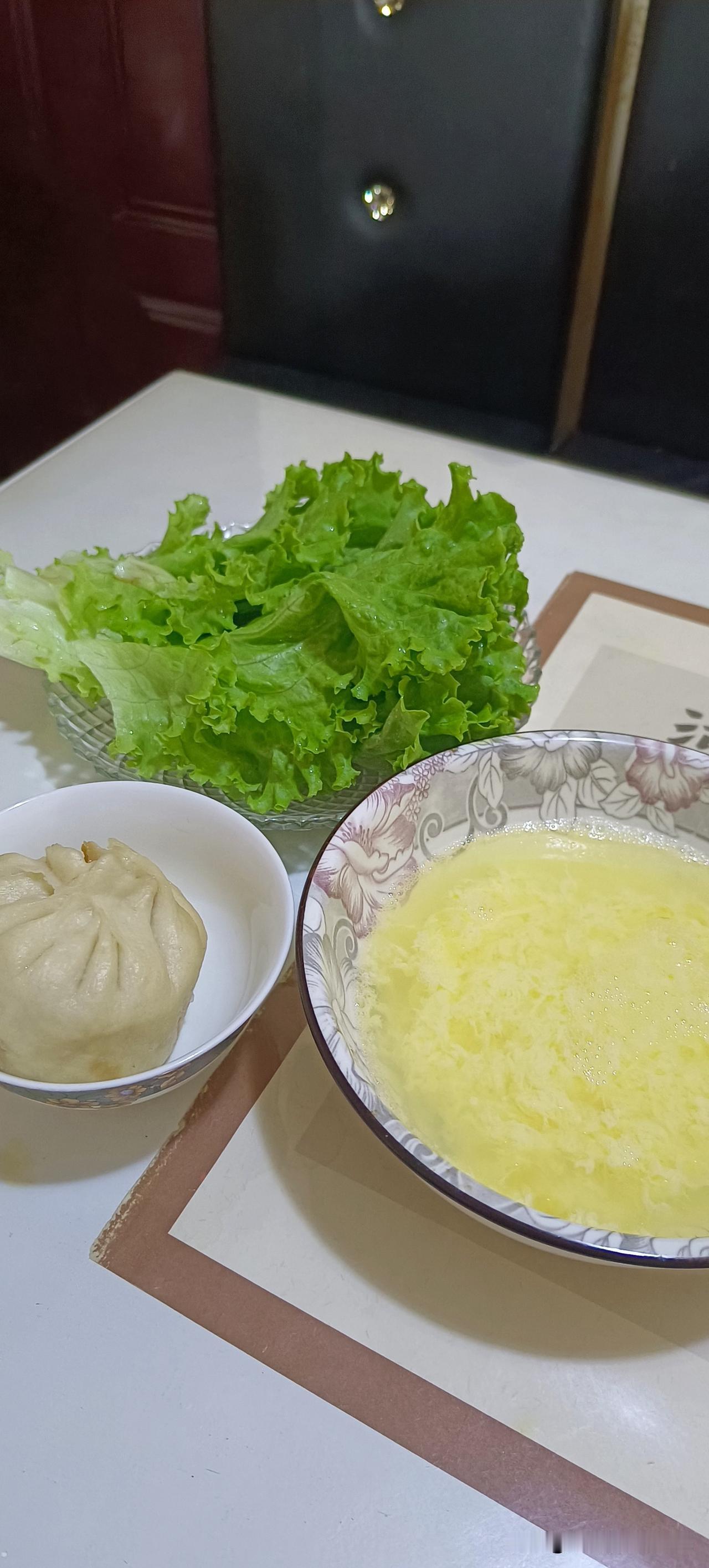 糖尿病人的早餐，看看搭配的如何呀？实际上我没退休之前是很少吃早饭的，我从120