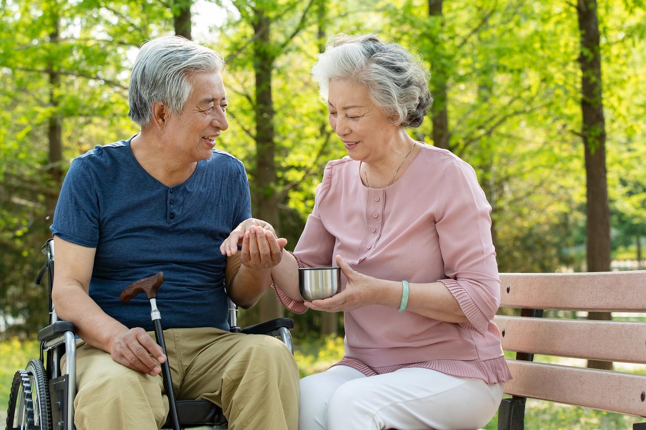 医生调查发现：糖尿病人过了65岁，基本都有这8现状，要坦然接受到了一个岁数，