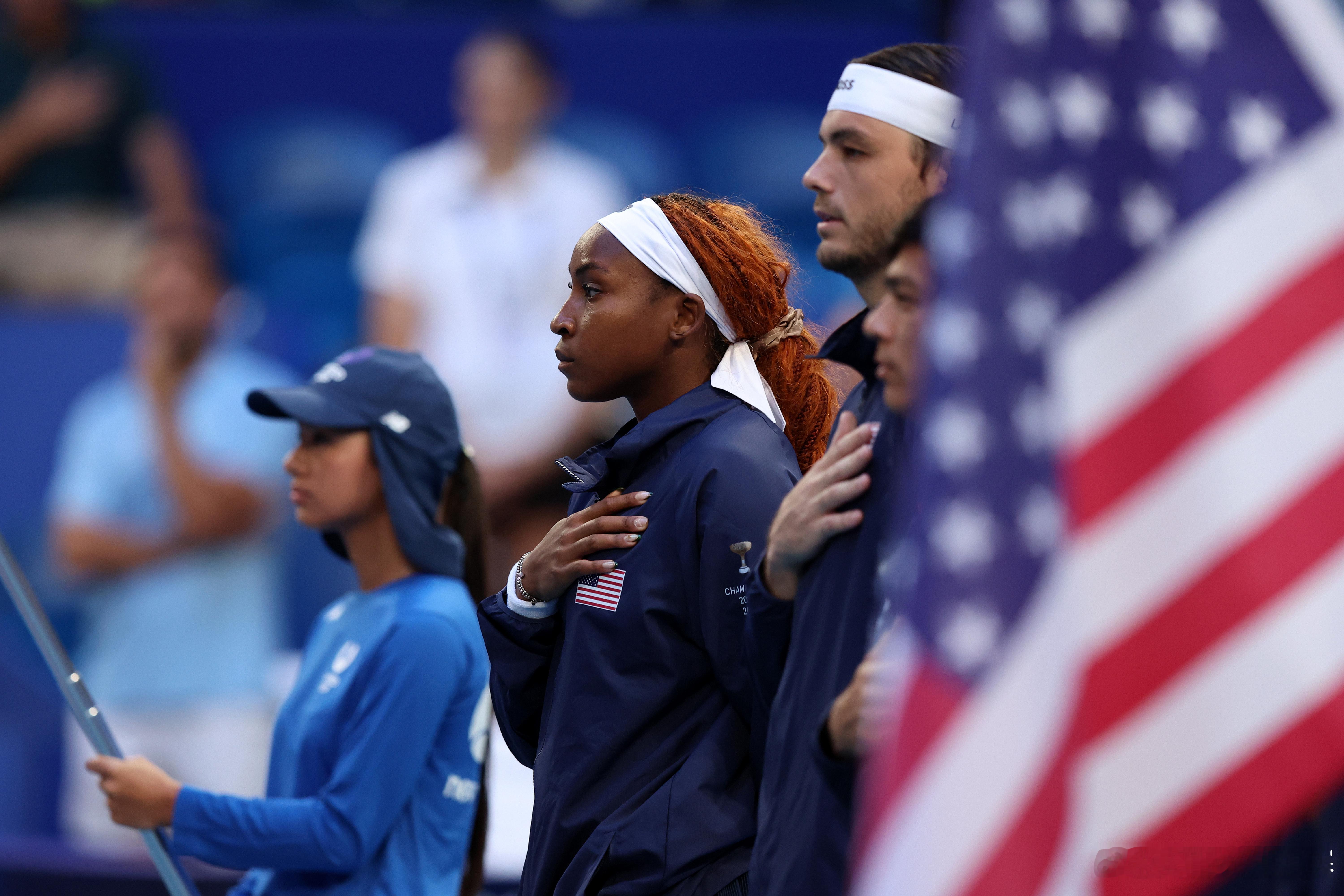 美国2-1阿根廷珀斯赛区A组，高芙/C·哈里森6-46-1击败卡莱/安德烈奥齐