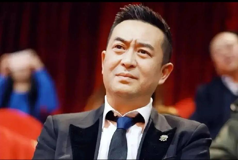 张嘉译独栋别墅曝光！荧幕接地气，私下生活太让人意外一张生日照意外曝