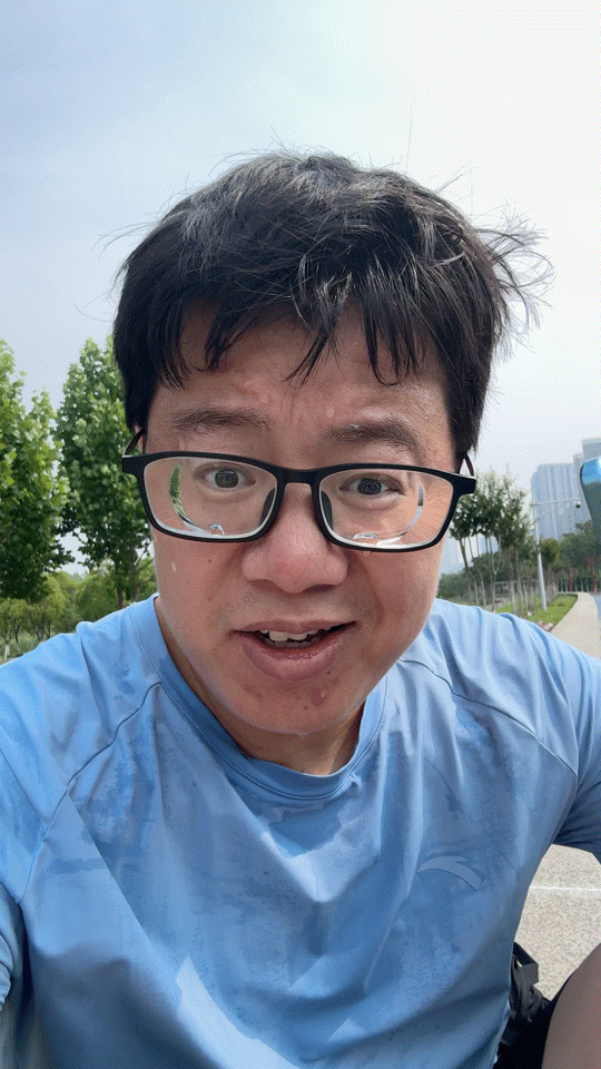 减肥40斤直观差距减肥体验：身体变小了，肚子平了，重点是：不打呼了……真瘦了[哈