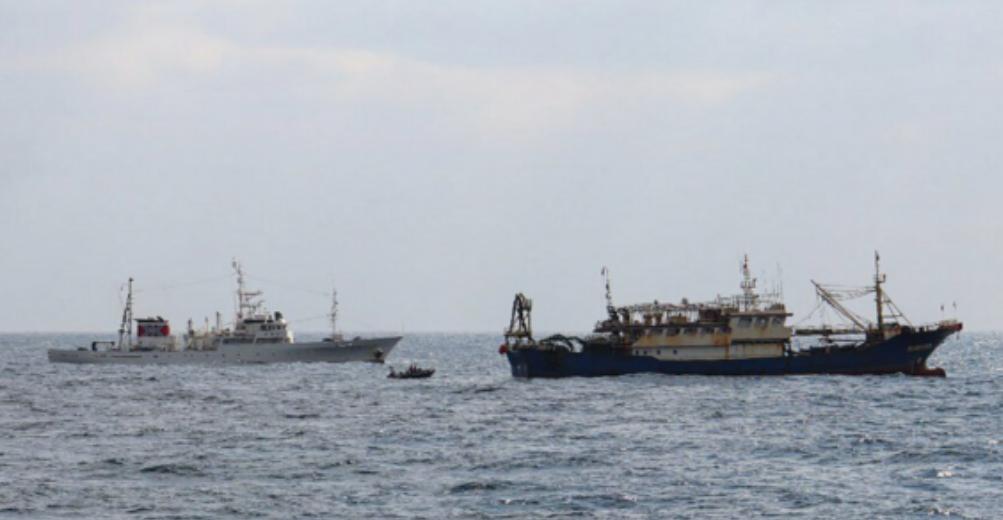 你听说了吗？那个被日子扣押的船长是怎么回来的？有人说是中国政府的施压。可是你知道