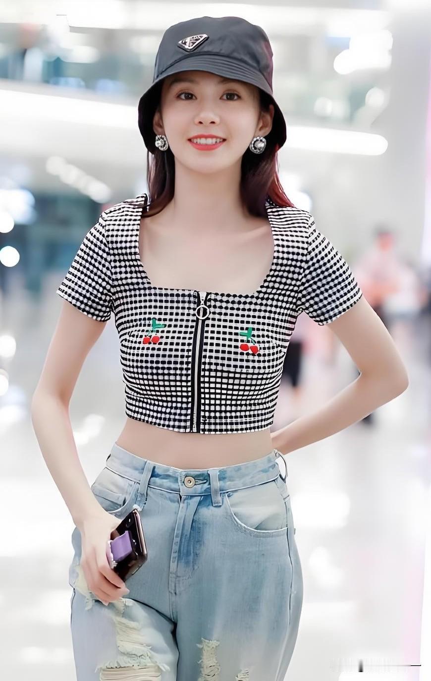 《兰香如故》，就演杜翠雀这演员，看脸熟可就是没想起在哪见过，她不就是和白