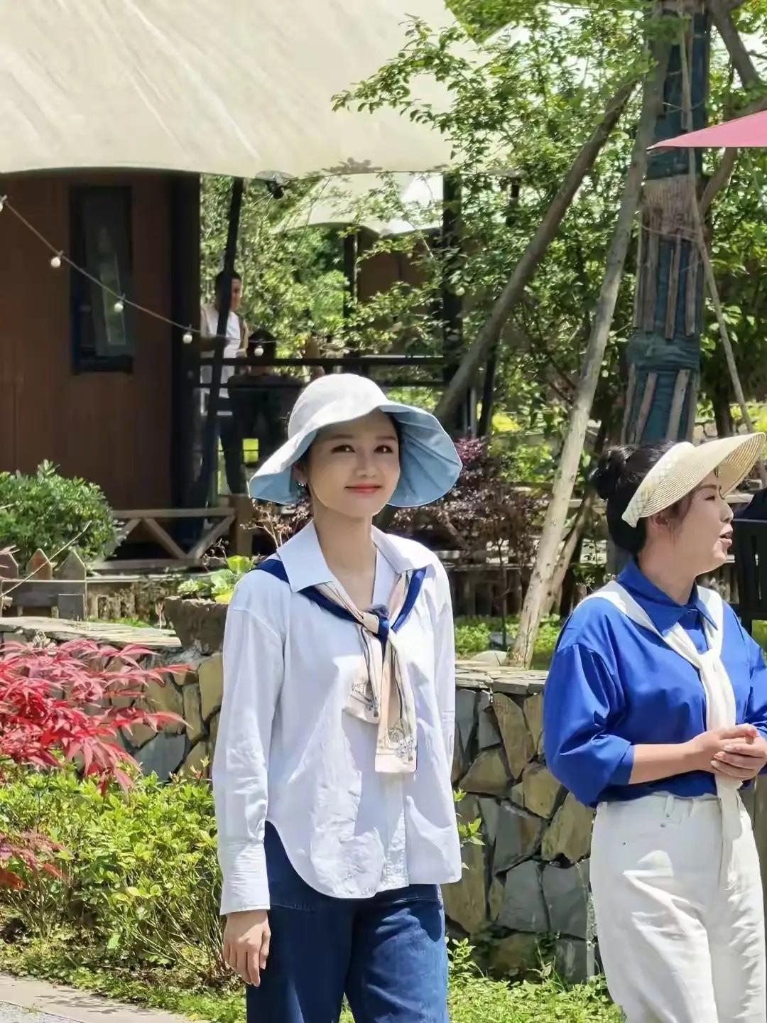 偶遇主持人龙洋，终于知道为啥她能上春晚了，妥妥的美人，笑起来真迷人，小酒窝好好看