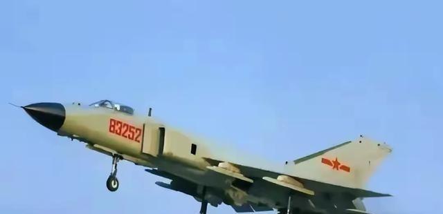 战争一旦爆发，中国3000架飞机根本上不了场？俄专家讲出了真相西方媒体常称中国