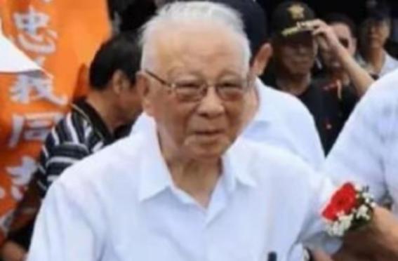 一名国民党退役上将，说出了一句振聋发聩的话：过去国民党反共，是认为国民党比共产党