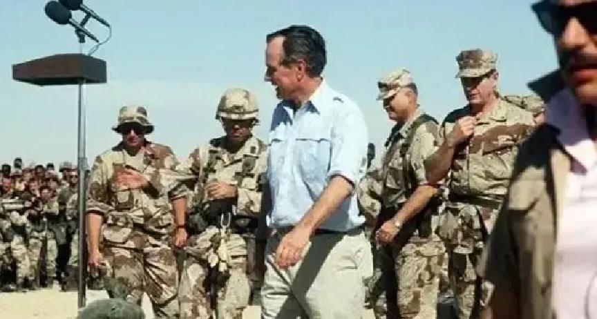 美国现在对待中国，更多是在边上小心打圈，而不是直接冲上去硬碰。有德国学者就