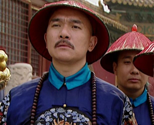 雍正四年九月，京城秋意渐浓。八阿哥胤禩却感受不到任何秋高气爽，他蜷缩在宗人府阴暗