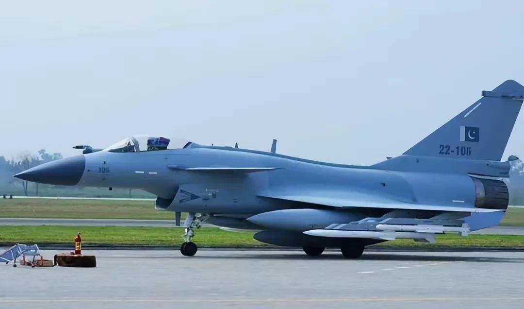 印巴空战前，世界前五大顶级战斗机：1、F-222、F-353、苏-574