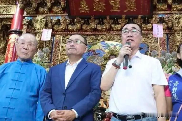 别光靠发言人传话！侯友宜该出山力挺李四川了？侯友宜如今动静不大，挺李四川的话