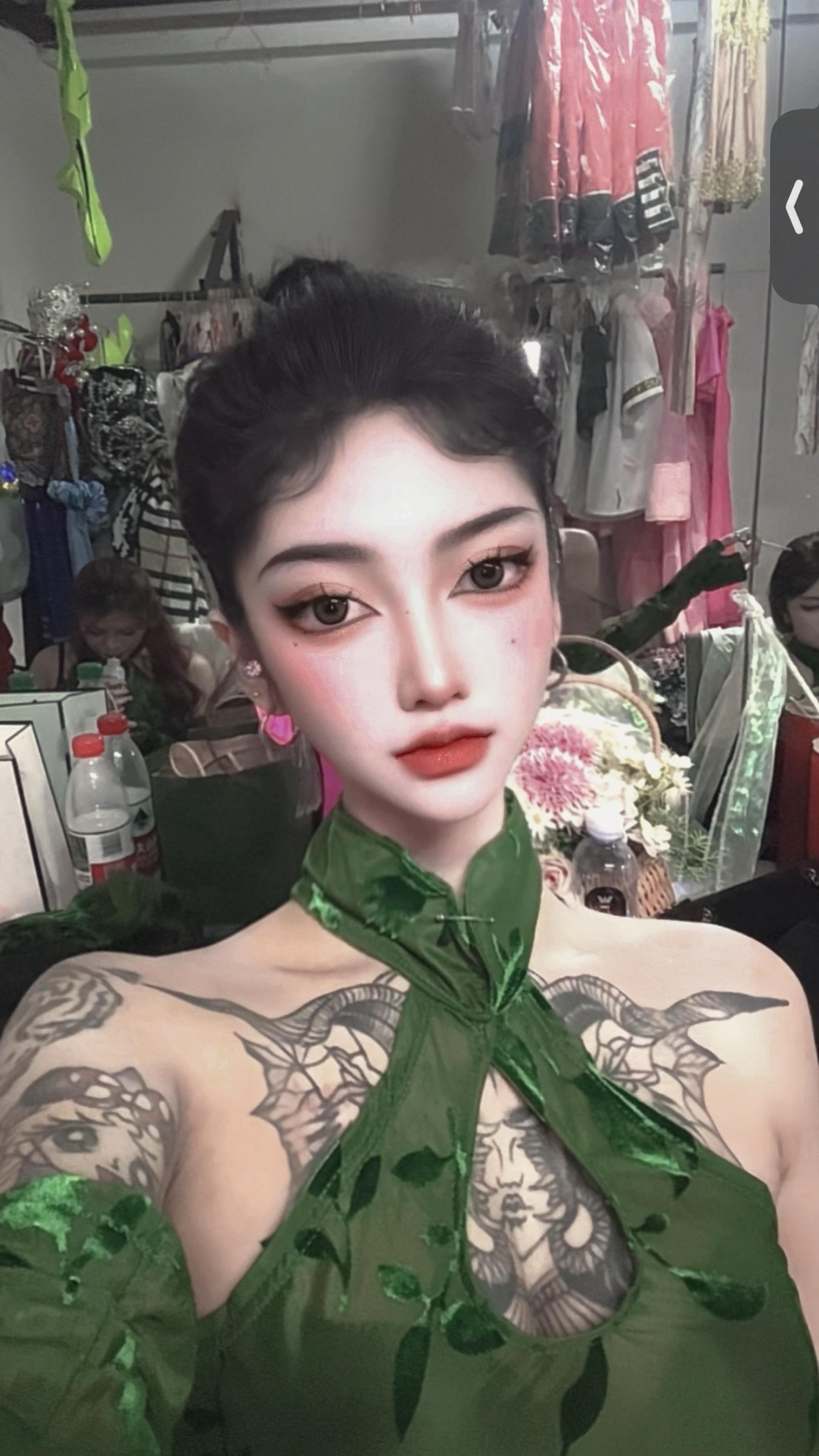 别想那些没用的 多想我。