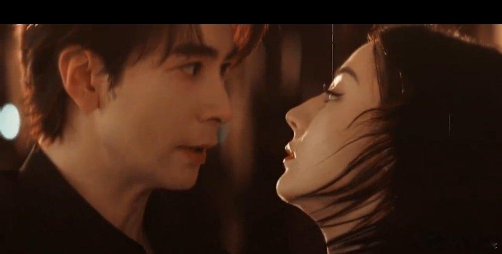 陈星旭真不行他不是宋威龙王星越刘学义那种“成熟”的老他是脸跟垮肉很松的老