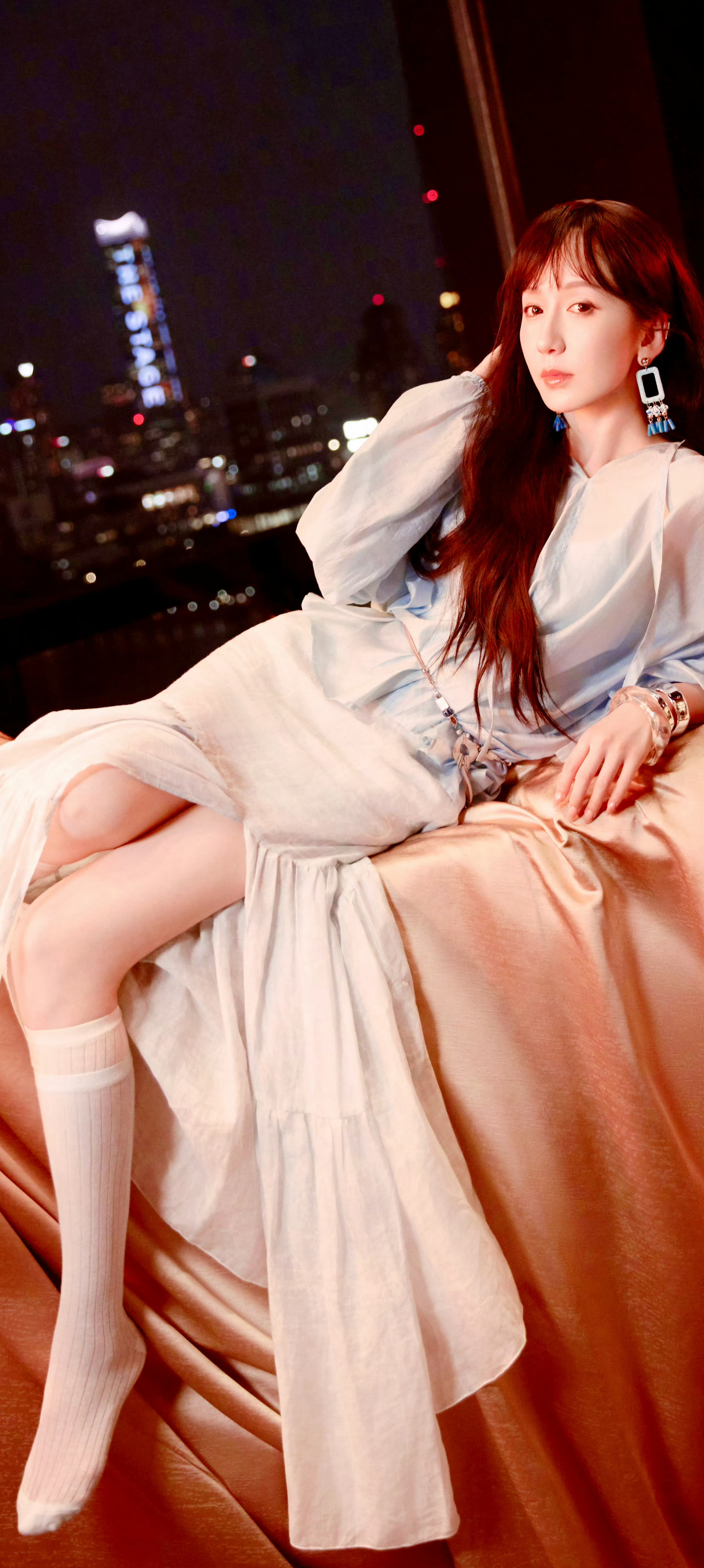 娄艺潇x最新物料穿搭～每一套都好在线