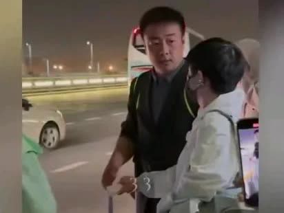家属感爆棚！头哥：次次都是你箱子没啊？有没有人和我一样感受到了浓浓的家属味？多哈